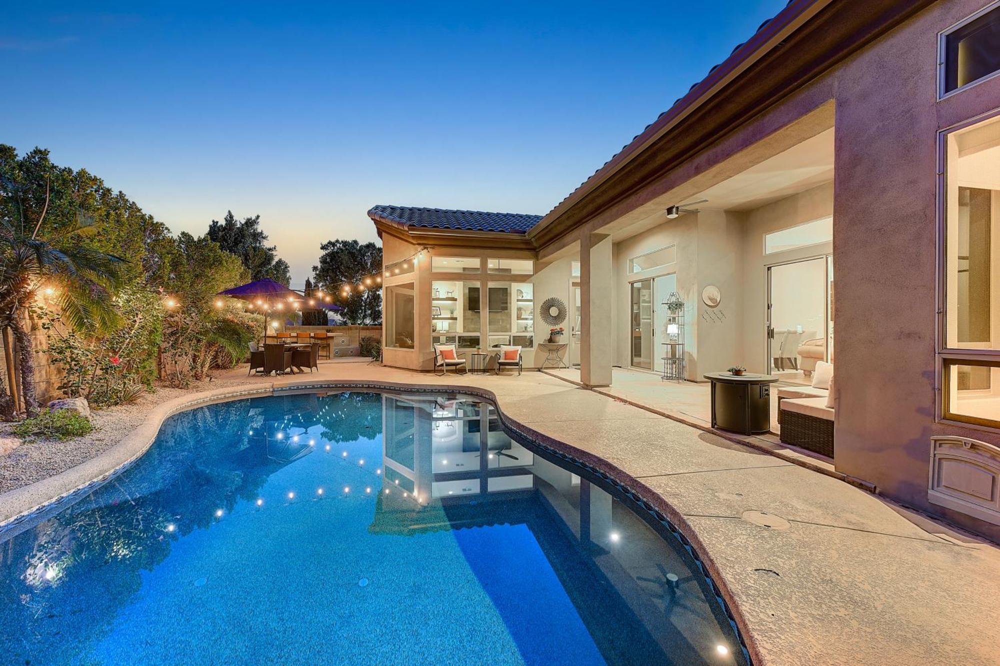 Covered Patio And Amenities Holiday home Scottsdale