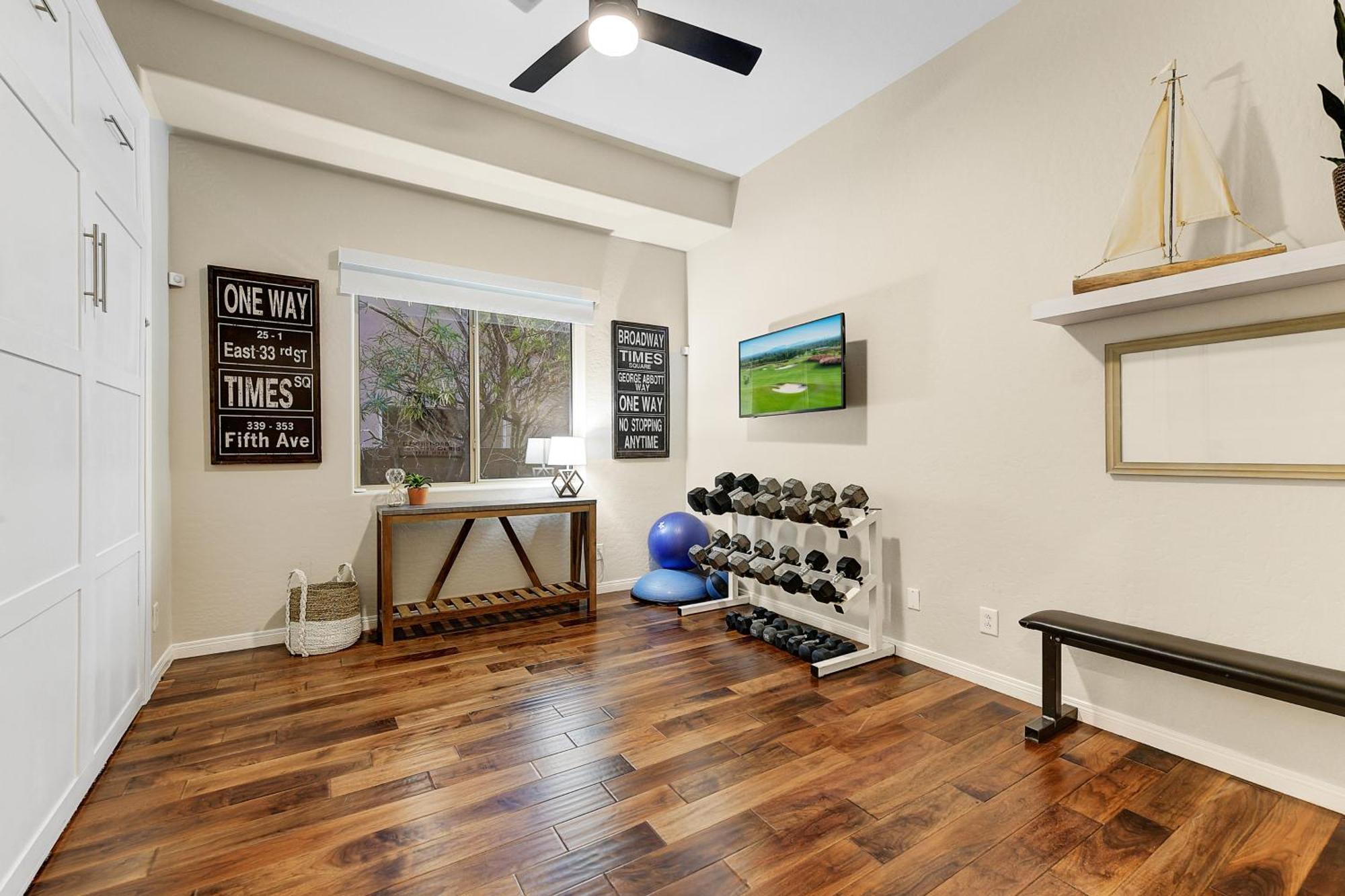 Covered Patio And Amenities Holiday home Scottsdale